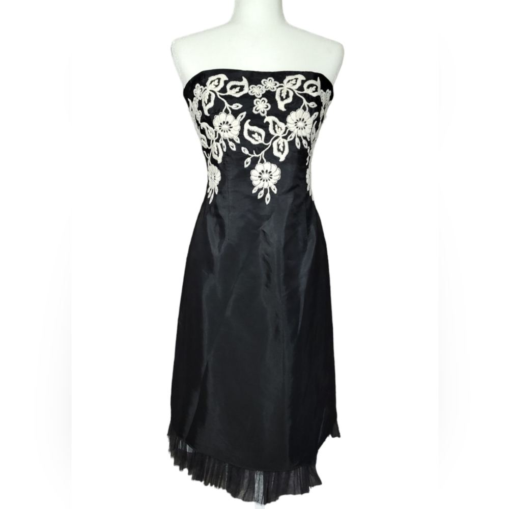 Laundry by Shelli Segal cocktail dress
